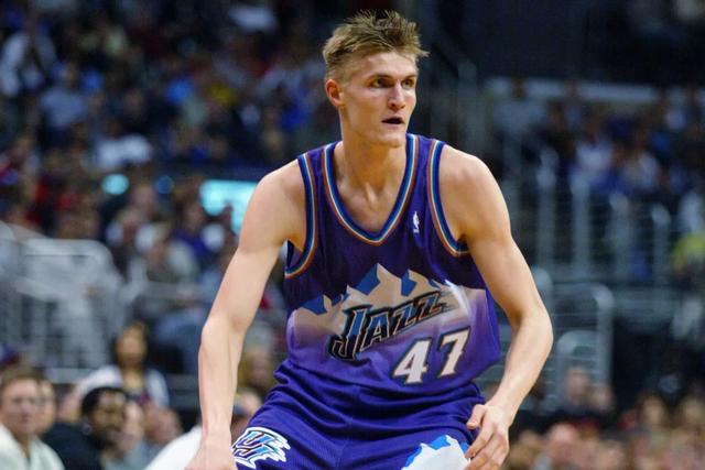 冲突升级！NBA新星因伤退赛，独行侠惨遭逆转